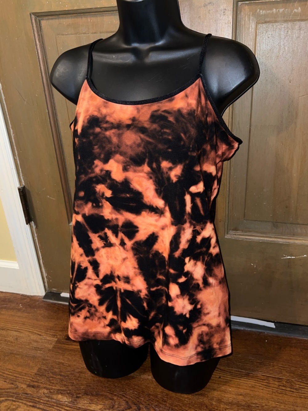 a.n.a Black and Orange Custom Acid Wash Tie-Dye Camisole Tank Top Size L - Picture 4 of 8
